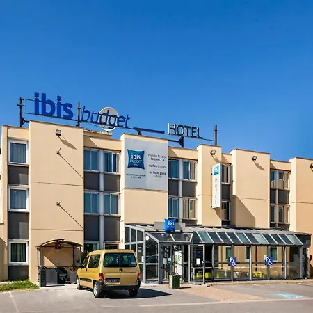 Ibis Budget Massy Renove 2024 מלון 2*