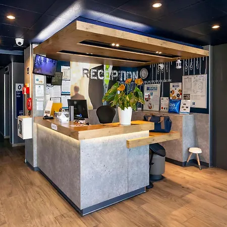 Hotel Ibis Budget Massy 2*
