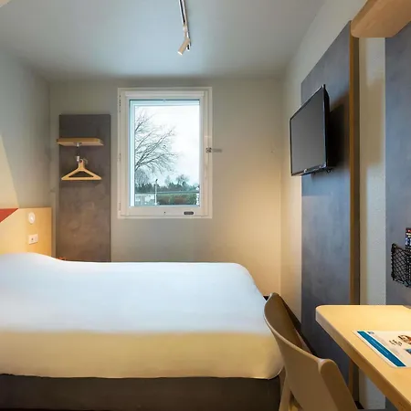 Отель Ibis Budget Massy 2*