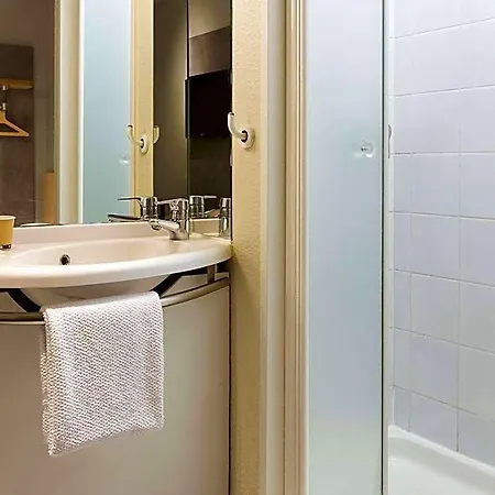 Ibis Budget Massy Renove 2024 فندق