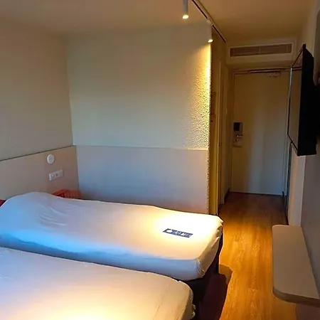 فندق Ibis Budget Massy Renove 2024
