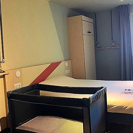Ibis Budget Massy Hotel