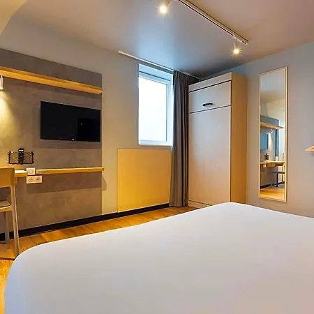 Ibis Budget Massy 2*