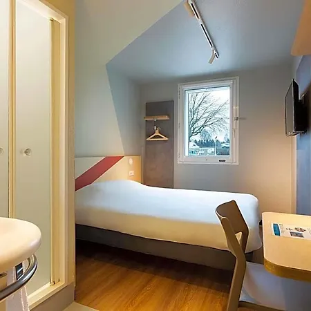 Ibis Budget Massy 2*