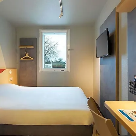 Hotel Ibis Budget Massy 2*