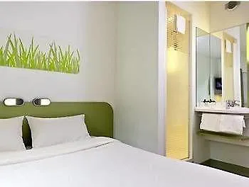 Ibis Budget Massy Hotel 2*