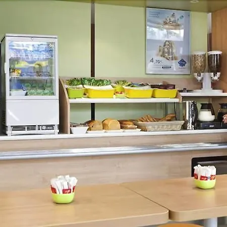 Ibis Budget Massy Отель 2*
